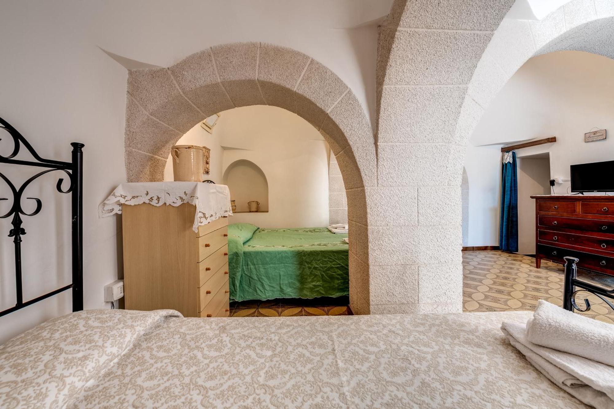 Trullo La Quercia Villa Ostuni Exterior photo